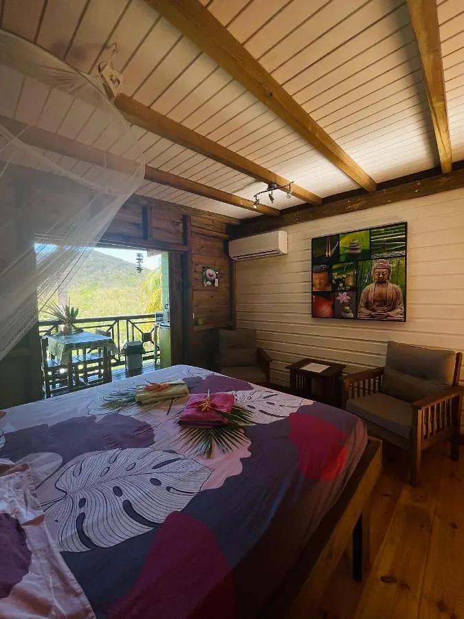 Bed & Breakfast Gites Les Lodges Des Hauts De Deshaies